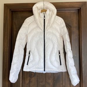 Lululemon down jacket size 4